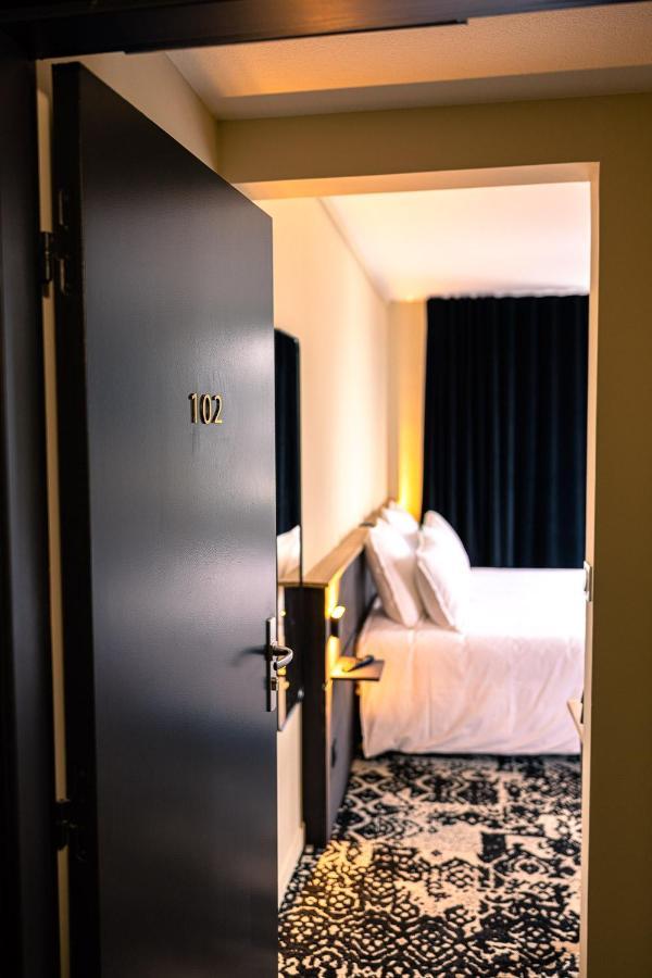 Logis Hotel & Restaurant Le Vert Bocage 프랑케빌 생 피에르 외부 사진