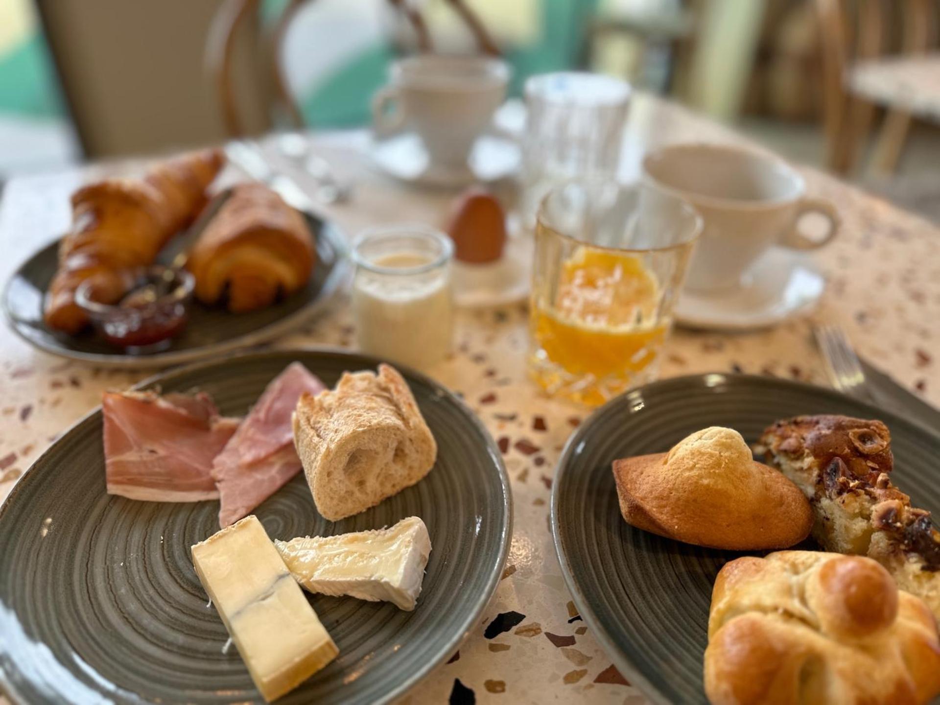 Logis Hotel & Restaurant Le Vert Bocage 프랑케빌 생 피에르 외부 사진